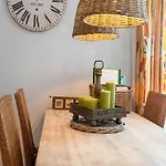 Holiday Home In Garderen By Veluwe بيت للعطل *