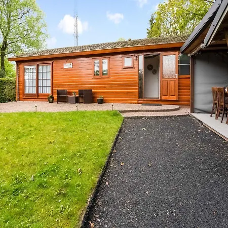 Urbane In With Terrace And Garden Дом отдыха *