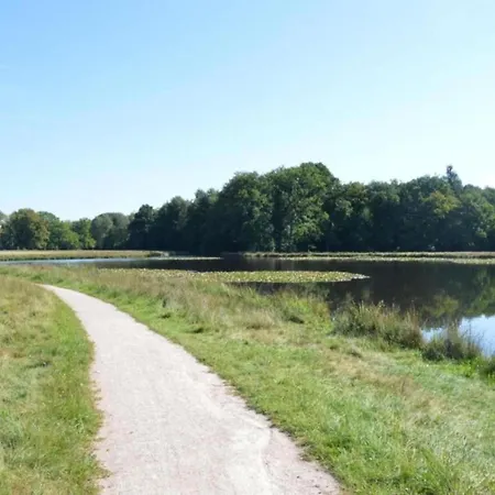 بيت للعطل Urbane In With Terrace And Garden *