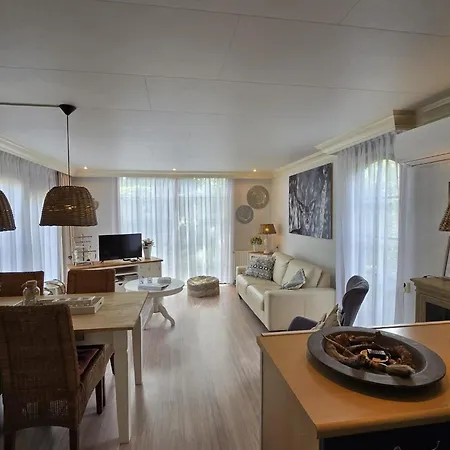 Urbane In With Terrace And Garden Garderen