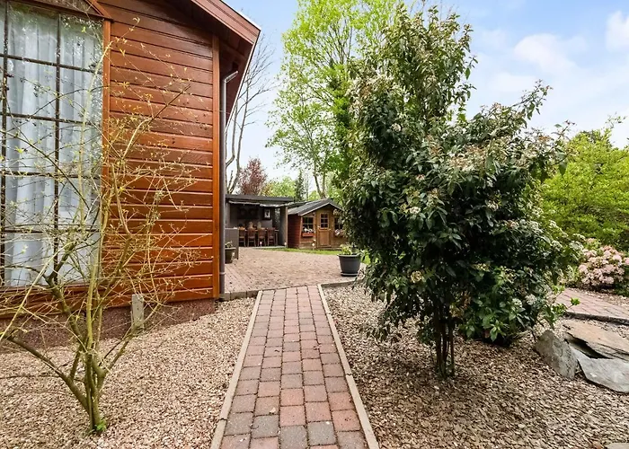 بيت للعطل Urbane In With Terrace And Garden *