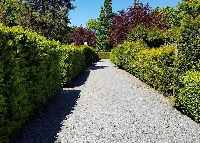 Urbane In With Terrace And Garden * خارديرن