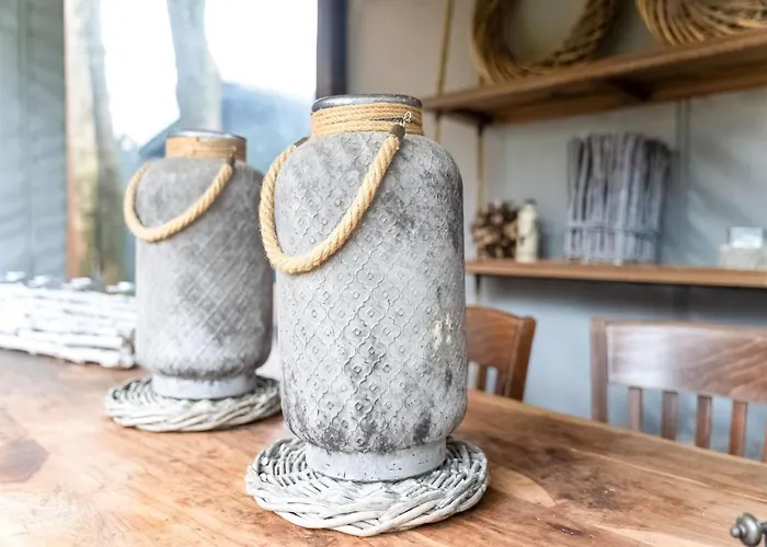 بيت للعطل Urbane In With Terrace And Garden