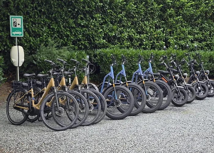 Urbane In With Terrace And Garden *